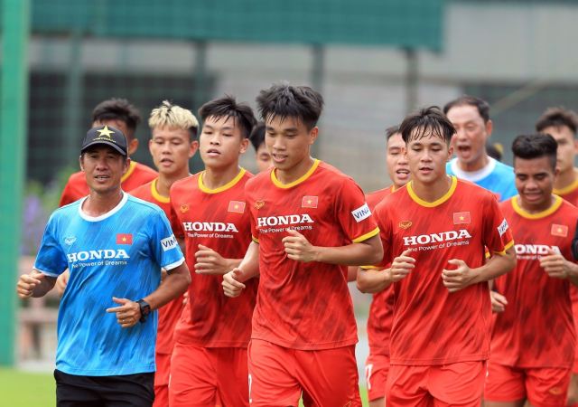 Giao hữu bóng đá: U23 Việt Nam hòa U23 Tajikistan