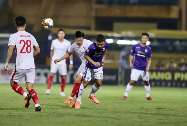 Hà Nội FC may mắn khi có Quang Hải, Văn Quyết