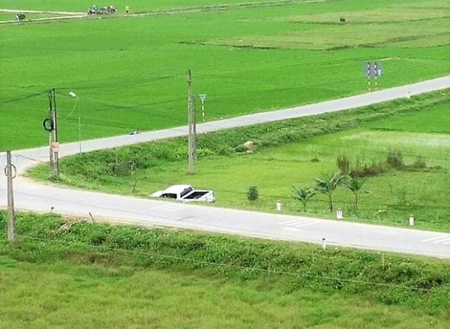 Hà Tĩnh: Cả trăm cảnh sát vây nhóm nghi buôn ma túy, ôm súng cố thủ trong ôtô