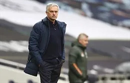 Sa thải Mourinho: Vì sao Tottenham không thể chờ thêm 5 ngày?