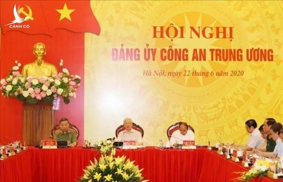 Hết sức sáng suốt, tỉnh táo, tinh tường trong lựa chọn nhân sự