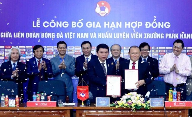 HLV Park Hang-seo và VFF gia hạn hợp đồng thêm 1 năm