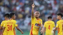 Các giải thưởng tháng tại V-League tập trung vào 'chỗ trũng' HAGL