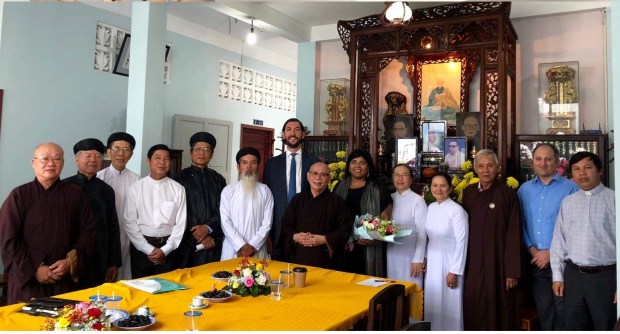 “Hội đồng liên tôn Việt Nam” lại lòi đuôi cáo