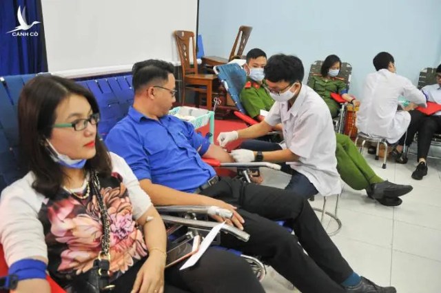 Hơn 40.000 đơn vị máu không phải là tất cả những gì các chiến sỹ đã cho đi Hơn 40.000 đơn vị máu không phải là tất cả những gì các chiến sỹ đã cho đi