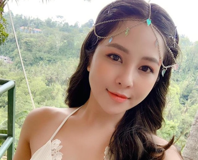 Hot girl Trâm Anh bị hủy vai trong 'Siêu quậy'