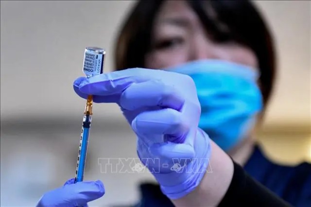 IOC đề nghị tiêm vaccine cho 20.000 người tham gia Olympic Tokyo