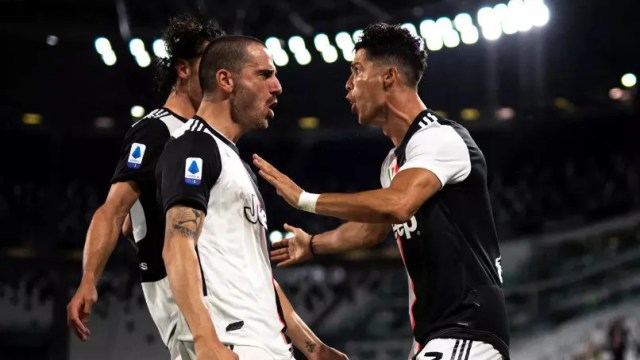 Juventus tăng tốc tới 'Thiên đường thứ 9'