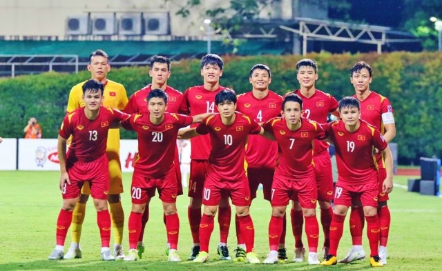 Kết thúc vòng bảng với vị trí nhì bảng, tuyển Việt Nam hẹn gặp Thái Lan ở bán kết Kết thúc vòng bảng với vị trí nhì bảng, tuyển Việt Nam hẹn gặp Thái Lan ở bán kết