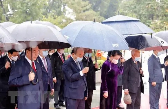 Lãnh đạo Đảng, Nhà nước thành kính tưởng nhớ Chủ tịch Hồ Chí Minh