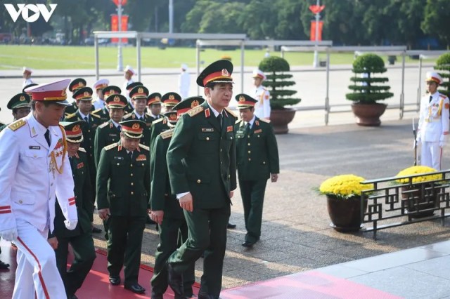 Lãnh đạo Đảng, Nhà nước vào Lăng viếng Chủ tịch Hồ Chí Minh