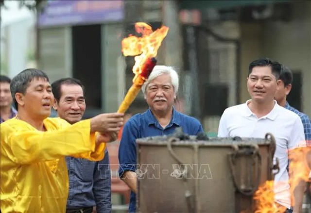 Lễ chập lửa đúc trống đồng 'Hào khí non sông'