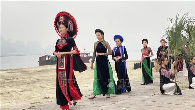 Lễ hội 'Festival Áo dài Quảng Ninh - Miền di sản'