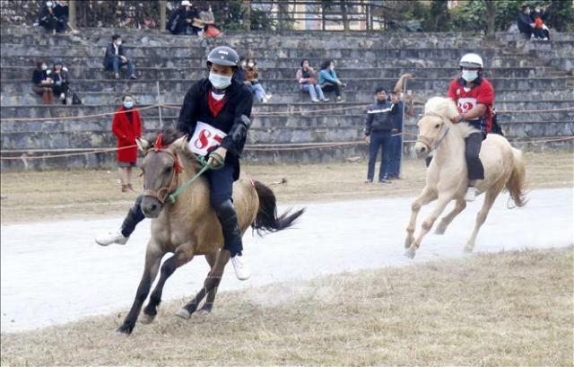 Lễ hội mùa đông 'Vũ điệu cao nguyên trắng'