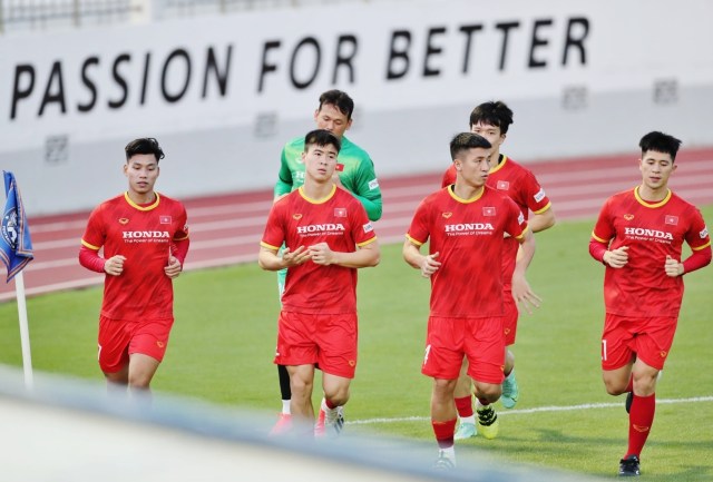 Lịch di chuyển sang Singapore dự AFF Suzuki Cup 2020 của tuyển Việt Nam