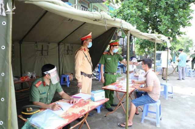 Lực lượng công an tuyệt đối không được có tâm lý “coi như hết dịch”