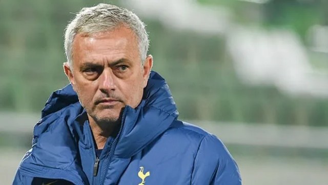 Mourinho đưa Tottenham dẫn đầu Ngoại hạng Anh như thế nào?