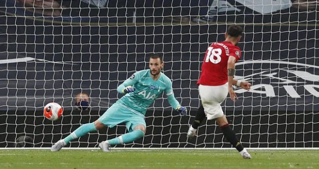 Mourinho nói móc Bruno Fernandes có thành tích tốt nhờ đá phạt đền