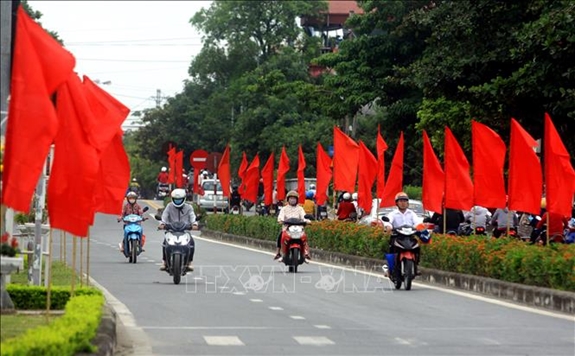 Ngăn ngừa 'quá tả', 'quá hữu' sau Đại hội-Bài 3: Chú trọng văn hóa nêu gương, triệt để thực hiện nguyên tắc tập trung dân chủ (Tiếp theo và hết)