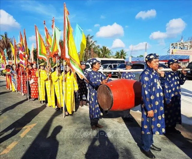 Người dân Cà Mau thành kính hướng về ngày Giỗ Tổ Hùng Vương