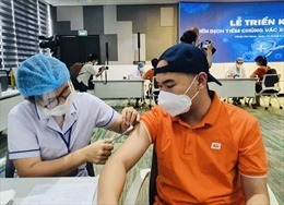 Người dân cần cân bằng vaccine tinh thần trong thời kỳ bình thường mới