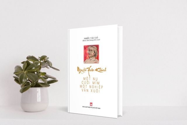 Nguyễn Xuân Khánh - Một nụ cười mỉm, một nghiệp văn xuôi Nguyễn Xuân Khánh - Một nụ cười mỉm, một nghiệp văn xuôi