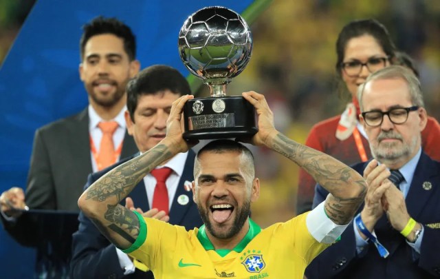 Olympic Tokyo 2020: Dani Alves quyết tâm mang chiến thắng về cho Brazil