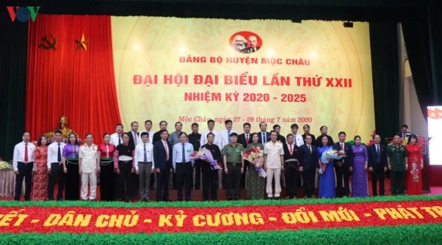 Ông Trần Dân Khôi tiếp tục tái cử Bí thư Huyện ủy Mộc Châu