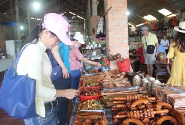 Phái triển du lịch ĐBSCL - Bài cuối:  Đẩy mạnh liên kết hợp tác giúp du lịch ĐBSCL sớm 'cất cánh'