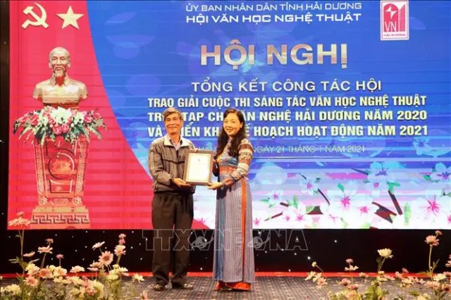 Phát huy trí tuệ của đội ngũ văn nghệ sĩ trong giai đoạn phát triển mới