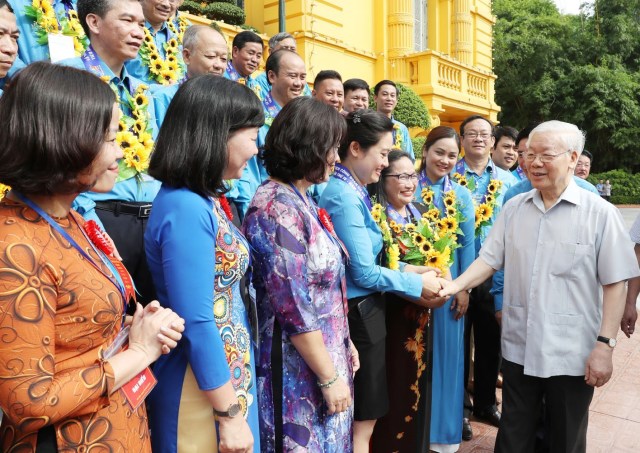 Phê phán của V.I. Lê-nin đối với chủ nghĩa xét lại - ý nghĩa trong đấu tranh phản bác các quan điểm sai trái, thù địch ở Việt Nam hiện nay