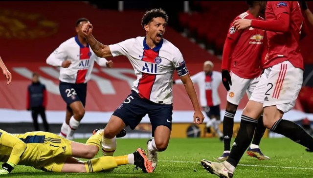 PSG 'đánh sập' Old Trafford