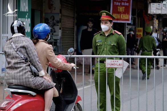 Quy định cách ly mới của Hà Nội và phát biểu của Phó thủ tướng trước Quốc hội Quy định cách ly mới của Hà Nội và phát biểu của Phó thủ tướng trước Quốc hội