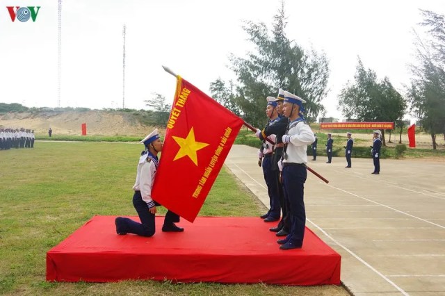 Quyết tâm bảo vệ từng tấc đảo, sải biển