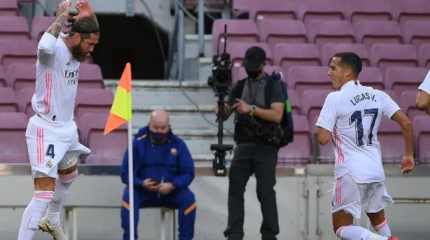 Real Madrid 'đánh sập' pháo đài Camp Nou