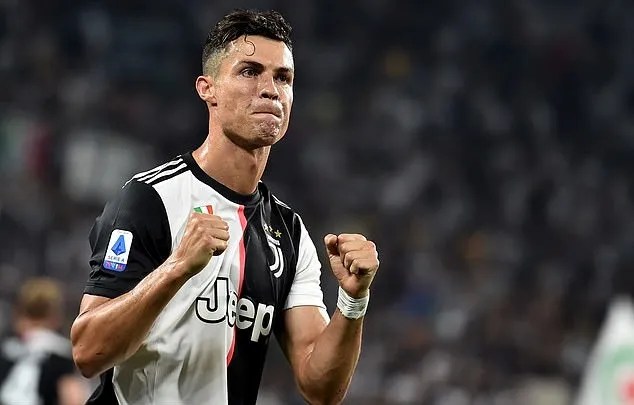 Ronaldo sẽ bị cách ly khi trở về Juventus