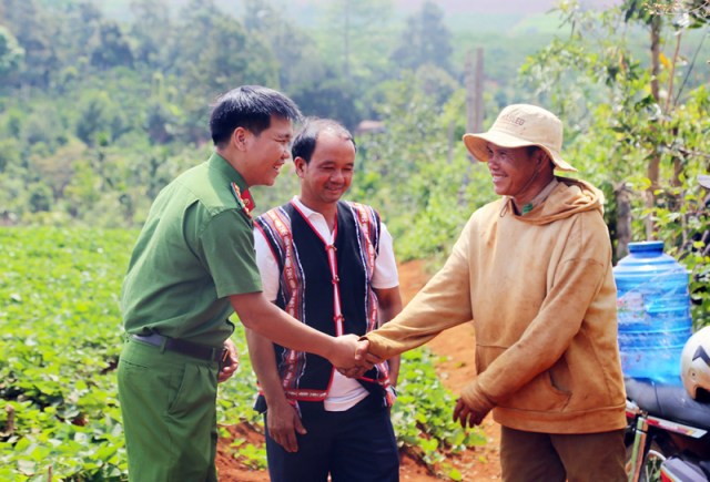 Rũ bỏ ảo vọng, trở về sinh hoạt tôn giáo đúng pháp luật