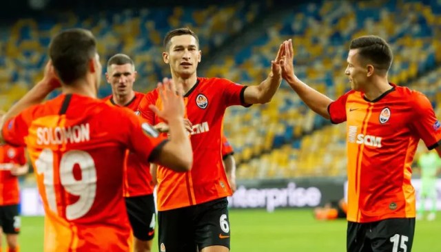 Shakhtar Donetsk và Sevilla giành vé vào bán kết Europa League 2019 - 2020