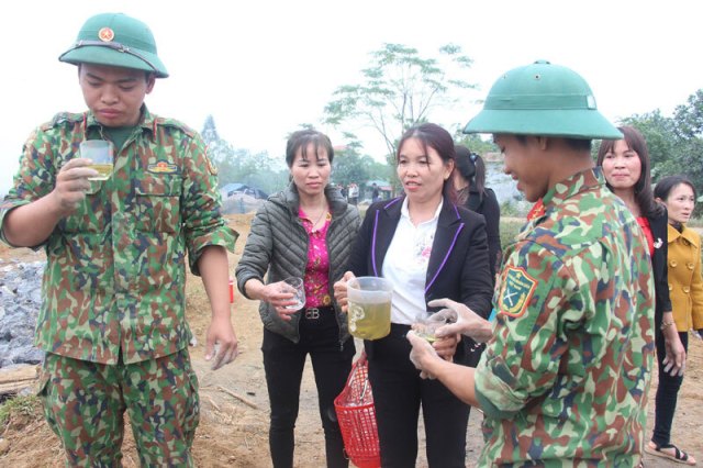 Sự tương phản tại Đồng Tâm