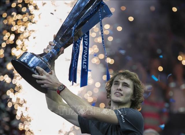 Tay vợt Đức Alexander Zverev giành HCV tennis đơn nam