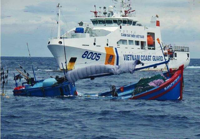 Thông tin thêm vụ tàu hải quân của Indonesia tấn công tàu cá và tàu Kiểm ngư của Việt Nam