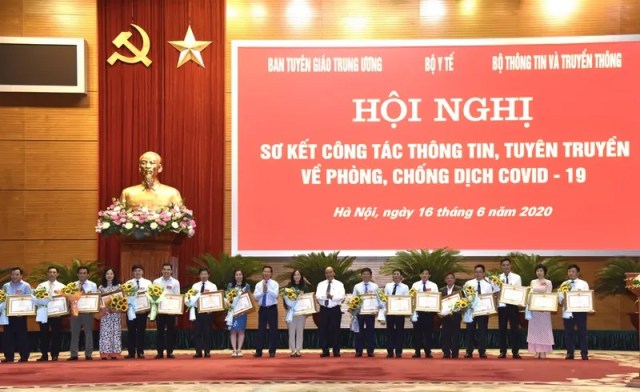 Thủ tướng: Báo chí cần tiếp tục phát huy tinh thần “phò chính, diệt tà“