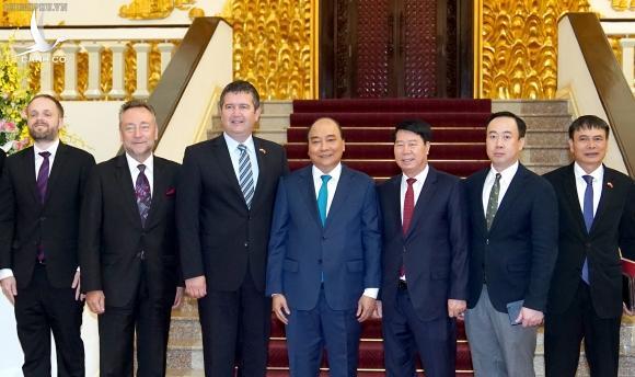 Thủ tướng mong muốn sớm mở đường bay thẳng Việt Nam-CH Czech Thủ tướng mong muốn sớm mở đường bay thẳng Việt Nam-CH Czech