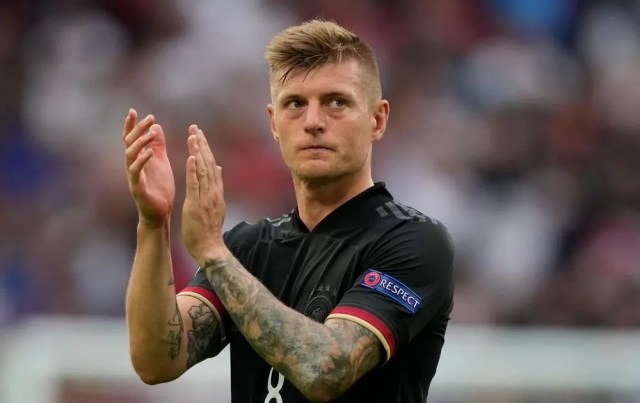 Tiền vệ tài hoa Toni Kroos chia tay đội tuyển Đức