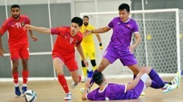 Đội tuyển Futsal Việt Nam làm quen công nghệ giám sát mới