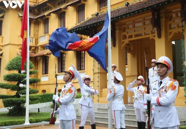 Toàn cảnh lễ thượng cờ kỷ niệm 53 năm ngày thành lập ASEAN tại Hà Nội