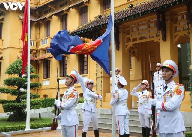 Toàn cảnh lễ thượng cờ kỷ niệm 53 năm ngày thành lập ASEAN