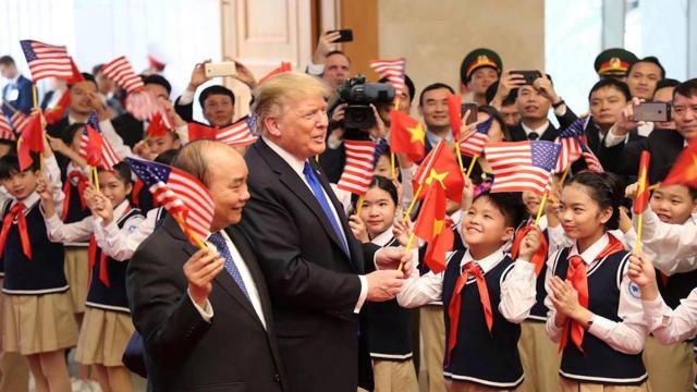 Tổng thống Mỹ Donald Trump ăn trưa cùng Thủ tướng Nguyễn Xuân Phúc