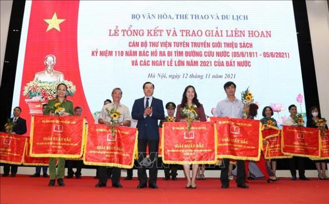 Trao giải Liên hoan Cán bộ thư viện tuyên truyền giới thiệu sách năm 2021