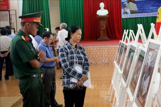 Triển lãm bản đồ, trưng bày tư liệu về Hoàng Sa, Trường Sa